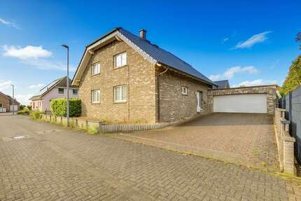 Haus zum Kaufen in Niederzier 449.000,00 € 191 m²