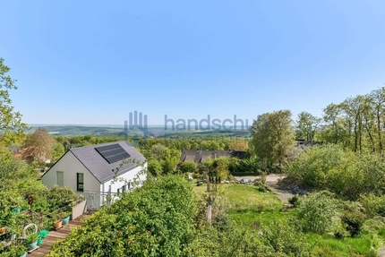 Reihenendhaus mit unverbaubarem Ausblick. Kein Erbbaurecht und großem Grundstück - Stromberg