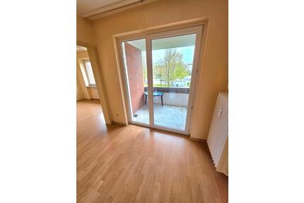 Schöne 3 Zimmer Wohnung zu vermieten - Husum