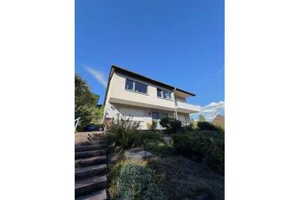 Haus zum Mieten in Pfullingen 1.400,00 € 144 m²