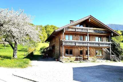 Haus zum Kaufen in Samerberg 999.000,00 € 155 m²
