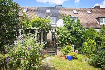 Haus zum Kaufen in Süderbrarup 118.000,00 € 49.64 m²