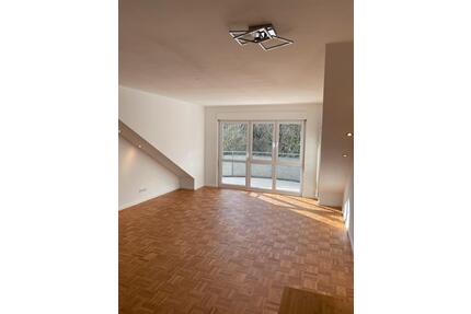Traumhafte 3-Zimmer-Wohnung mit Naturschutzblick & Südwestbalkon - Leimen