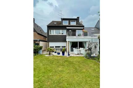 Zweifamilienhaus mit viel Potenzial ,200qm ,Vollunterkellert - Bocholt Stenern