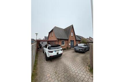 Freistehendes Einfamilienhaus 6 Zimmer, Garten, Whirlpool, Tiere - Sylt