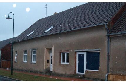 Haus zu verkaufen - von privat - 280.000,00&nbsp;EUR Kaufpreis, ca.&nbsp; 250,00&nbsp;m&sup2; in Jüterbog (PLZ: 14913)