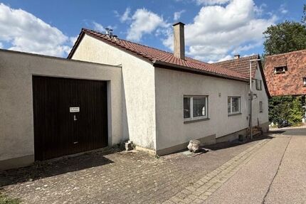 Sanierungsbedürftiges Einfamilienhaus in Weissach-Flacht