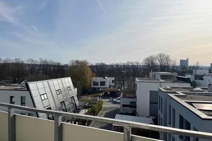 Wunderschöne 4- Zimmer Maisonettewohnung mit moderner Ausstattung, EBK, 2 Bädern, Balkon und Dachterrasse in Toplage! - Chemnitz Altendorf