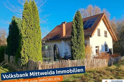 Leben auf dem Lande – stilvolles Einfamilienhaus mit Einliegerwohnung und Sonnenterrasse - Penig