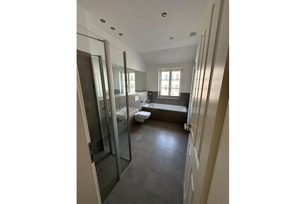 Schöne 3-Zimmer-Dachgeschosswohnung mit Balkon - Chemnitz Altendorf