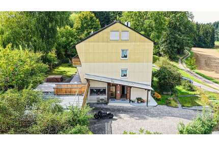 Haus zum Kaufen in Thalmassing 580.000,00 € 360 m²