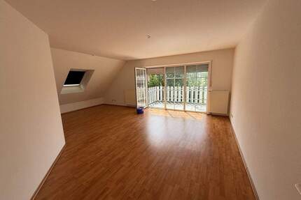 2,5 Zimmer Wohnung mit Süd-Balkon und Tiefgaragenstellplatz in Uni Nähe-Paderborn