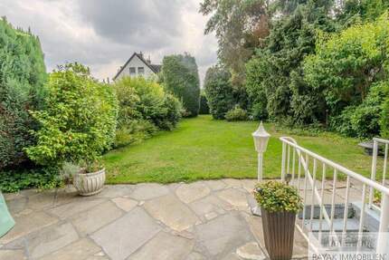 Gemütliches Familienhaus in Benrath mit Garten und Garage - Ihr neues Zuhause wartet! - Düsseldorf Benrath