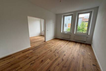 ++Provisionsfrei++ FREI: Moderne 5-Zimmer-Wohnung. mit Sonnenbalkon - Nürnberg Gostenhof