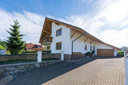 Haus zum Kaufen in Löffingen 685.000,00 € 321 m²