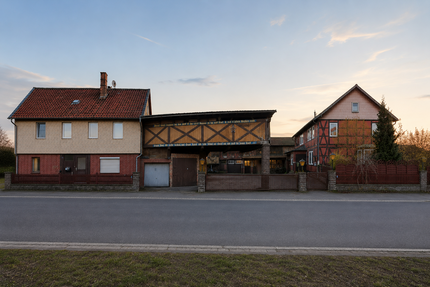 Haus zum Kaufen in Söhlde 240.000,00 € 388 m²