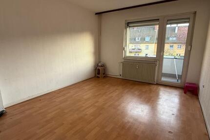 Günstige 1,5 Zimmer Wohnung mit Balkon - kein Jobcenter - Duisburg Beeck