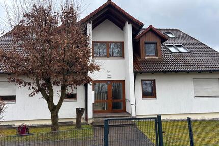 Ruhiges 1,5 Zimmerapartment mit Terrasse in Adelsdorf