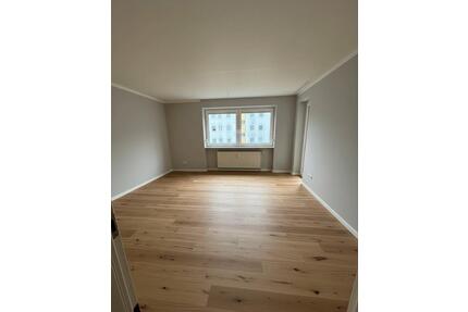 Leerstehende 3 Zimmer Wohnung mit Garage in Nürnberg zu verkaufen