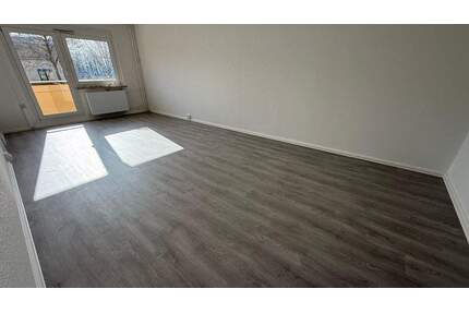 Raumwunder mit großen Südbalkon - Viel Platz für ALLE!! - Chemnitz Kappel