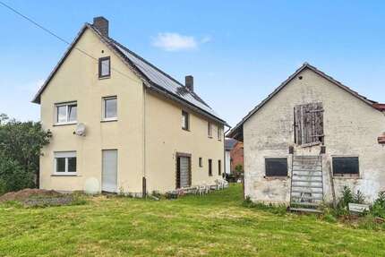 Haus zum Kaufen in Trendelburg 124.000,00 € 140 m²