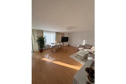 Große 3 Zimmerwohnung mit EBK und Balkon - Langenhagen Brink