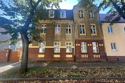 Haus zum Kaufen in Finsterwalde 85.000,00 € 244.3 m²