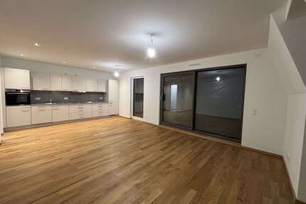 Wohnung zum Mieten in Taufkirchen 2.700,00 € 123.56 m²