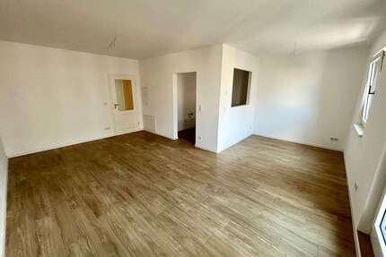 Wohnung zum Mieten in Chemnitz 330,00 € 54.8 m²