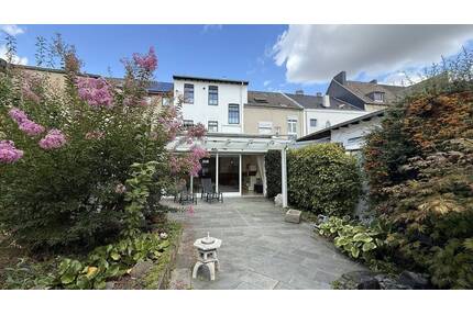 *** Charmantes Reihen-Mittelhaus mit großzügigem Wohnraum und modernem Komfort *** - Mönchengladbach Rheydt