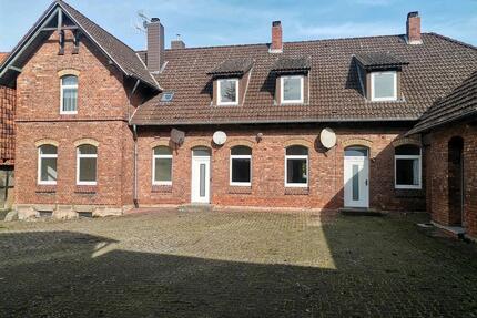 Schönes Mehrfamilienhaus - 189.000,00&nbsp;EUR Kaufpreis, ca.&nbsp; 360,00&nbsp;m&sup2; in Langelsheim (PLZ: 38729) Ostlutter