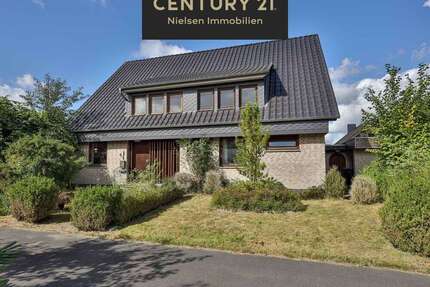 Haus zum Kaufen in Hemsbünde 299.000,00 € 211 m²