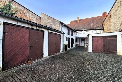 Haus zum Kaufen in Penzlin 139.000,00 € 178 m²