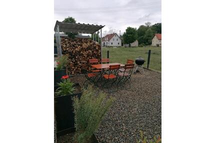 Ferienwohnung in ruhiger Lage mit Freisitz - Hohentengen