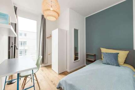 WG-Zimmer in Berlin 680,00 € 8 m²