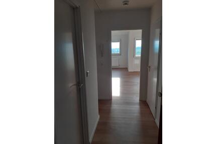 1-Zimmer-Wohnung , 40 qm Wfl. - 500,00&nbsp;EUR Kaltmiete, ca.&nbsp; 40,00&nbsp;m&sup2; in Reutlingen (PLZ: 72760) Orschel-Hagen