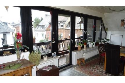 Attraktive 3-Zimmer-DG-Wohnung mit Balkon und EBK in Koblenz