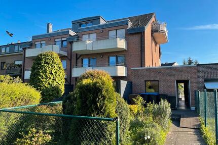 41169 MG: Helle Dachgeschosswohnung, 3,5 Zi. 92 qm Gartennutzung - Mönchengladbach Nord
