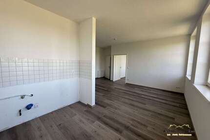 Wohnung zum Mieten in Bitterfeld 310,00 € 45 m²