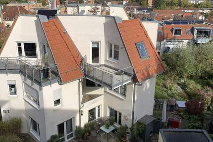 Raumgefühl neu erleben: 4,5-Zimmer Split-Level-Wohnung - Ludwigsburg Mitte