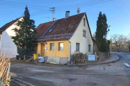 Haus zum Kaufen in Großerlach- Neufürstenhütte 150.000,00 € 127 m²