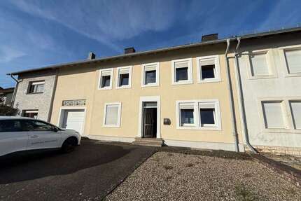 Haus zum Kaufen in Wallerfangen 149.000,00 € 150 m²