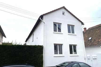 Provisionsfrei! 6% Rendite - 1 Haus mit 2 Wohnungen VERKAUF - Neustadt an der Weinstraße Duttweiler