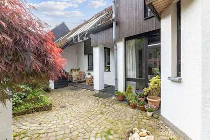 Haus zum Kaufen in Gummersbach 440.000,00 € 163 m²
