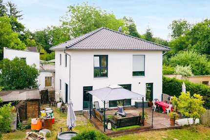 Haus zum Kaufen in PetershagenEggersdorf 669.000,00 € 217.2 m² - Petershagen/Eggersdorf