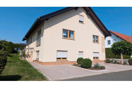 Großzügiges Einfamilienhaus mit Einliegerwohnung - Neukirchen