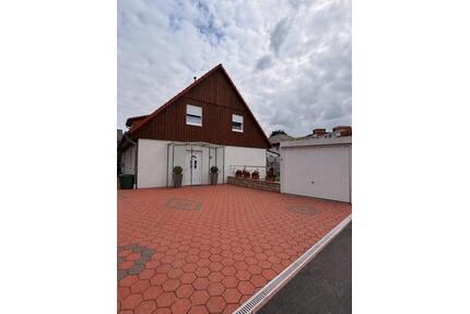 Doppelhaushälfte - 380.000,00&nbsp;EUR Kaufpreis, ca.&nbsp; 125,00&nbsp;m&sup2; in Barsinghausen (PLZ: 30890)