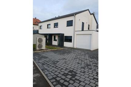 Reiheneckhaus Neu-Ulm Pfuhl - 915.000,00&nbsp;EUR Kaufpreis, ca.&nbsp; 180,00&nbsp;m&sup2; in Ulm (PLZ: 89073)