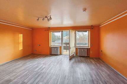 Wohnung zum Kaufen in Gröbenzell 215.000,00 € 39.54 m²