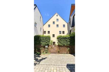 Wohnung zum Kaufen in Augsburg 229.300,00 € 47.53 m²